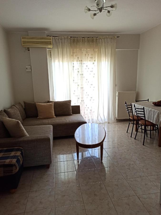 1 Bedroom Apartment In Nea Kallikrateia Extérieur photo